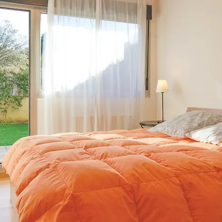 아파트 2 Bedroom Cozy In 라네스